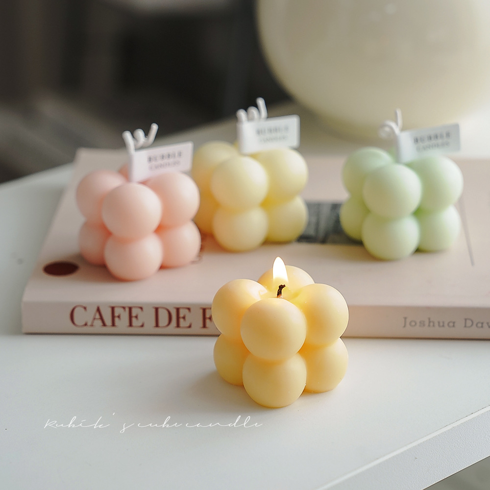 Little Bubble Cube Candle Hand - مراجعة Soy Wax Flake وسعره
